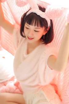 二女一杯完整版